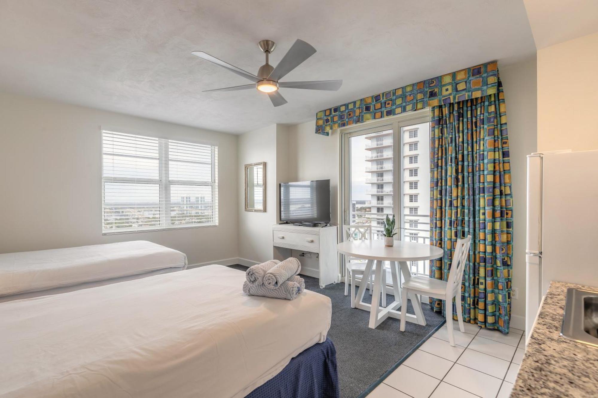 Beachfront Bliss At Ocean Walk Resort - Unit 1701 Daytona Beach Bagian luar foto